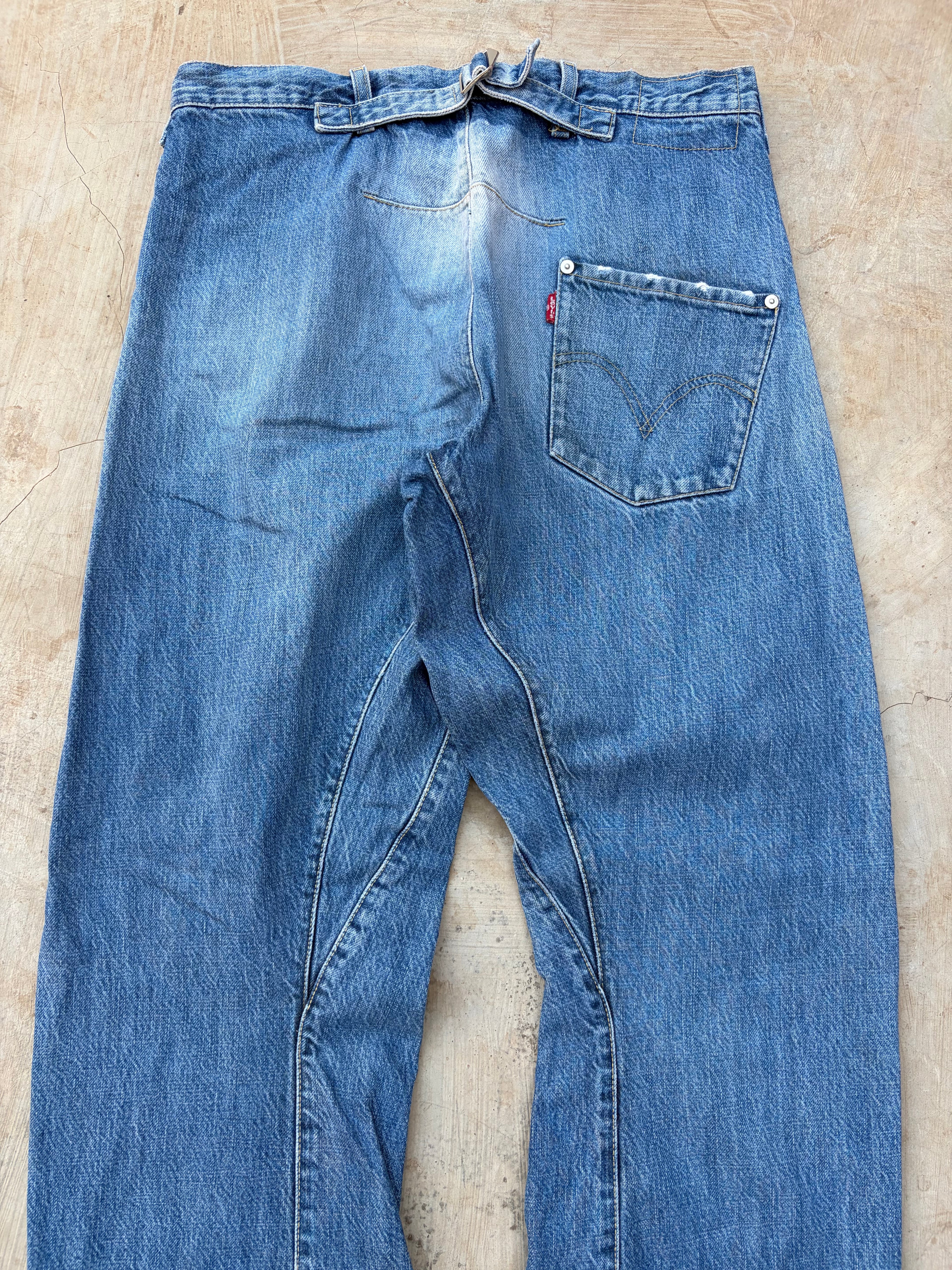 Vintage Levi's Buckle Back Jeans Distressed Light Wash Rare 32