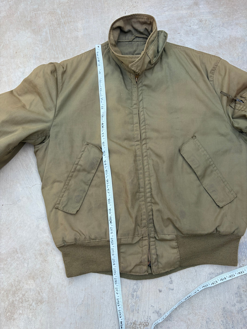 Rare 1980s Vintage Avirex U.S. Military Flight Jacket M/L