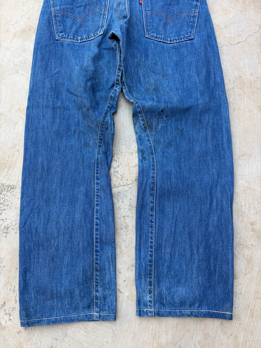 Vintage Levi’s Blue Denim Jeans Classic Straight Fit 32