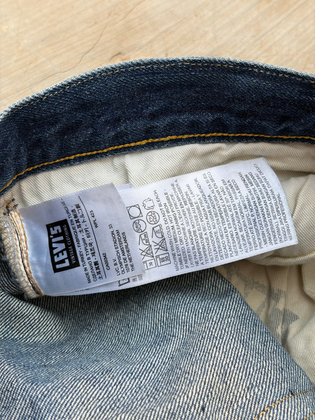 Vintage Levi’s 2000s Big E Selvedge Denim Jeans 32