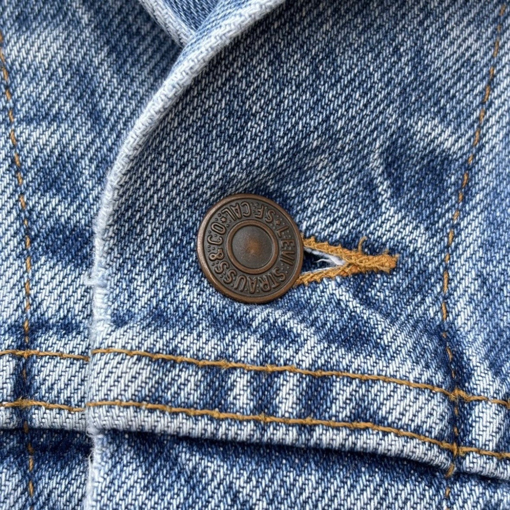 Vintage 00s Levis Denim Trucker Paper Tag L