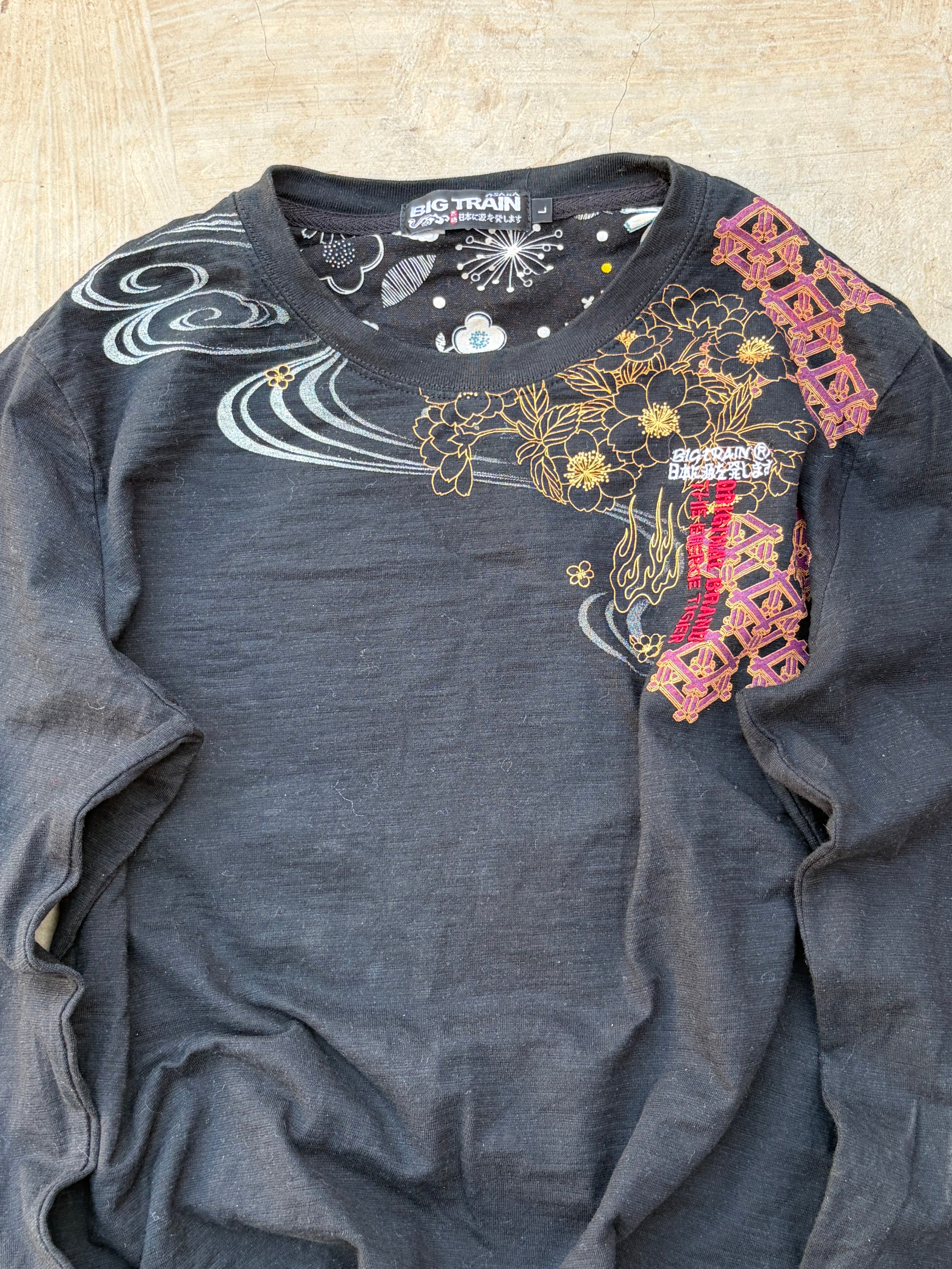 Vintage Big Train Japanese Tiger Graphic Long Sleeve Tee Black Floral Y2K M/L