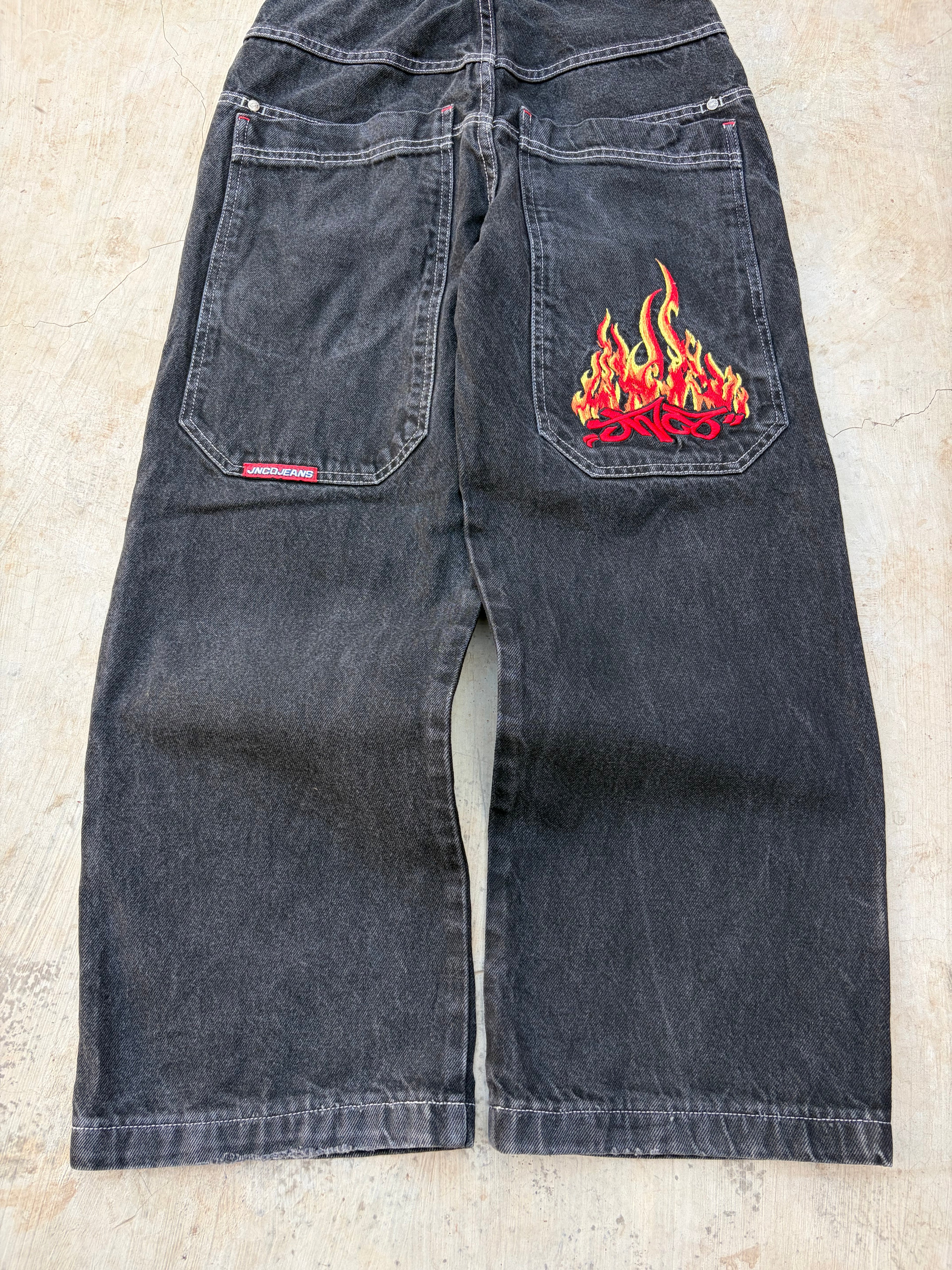 JNCO Jeans Vintage Black Denim Flame Logo Wide Leg Baggy Skater Y2k 28