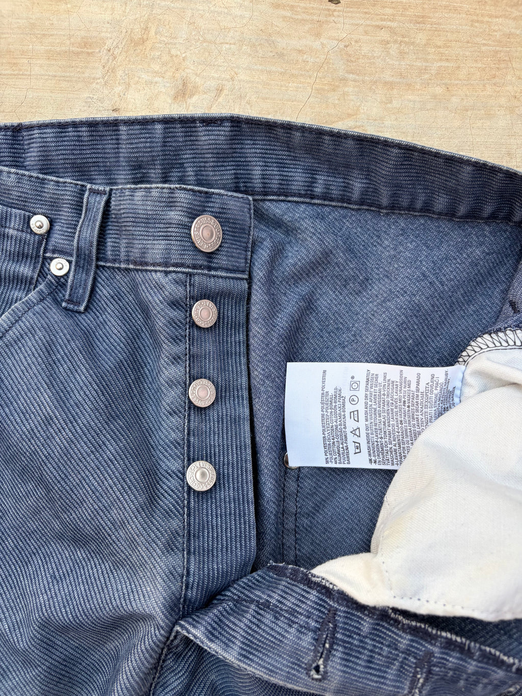 Vintage Early 2000s Levi’s Blue Denim Jeans 30
