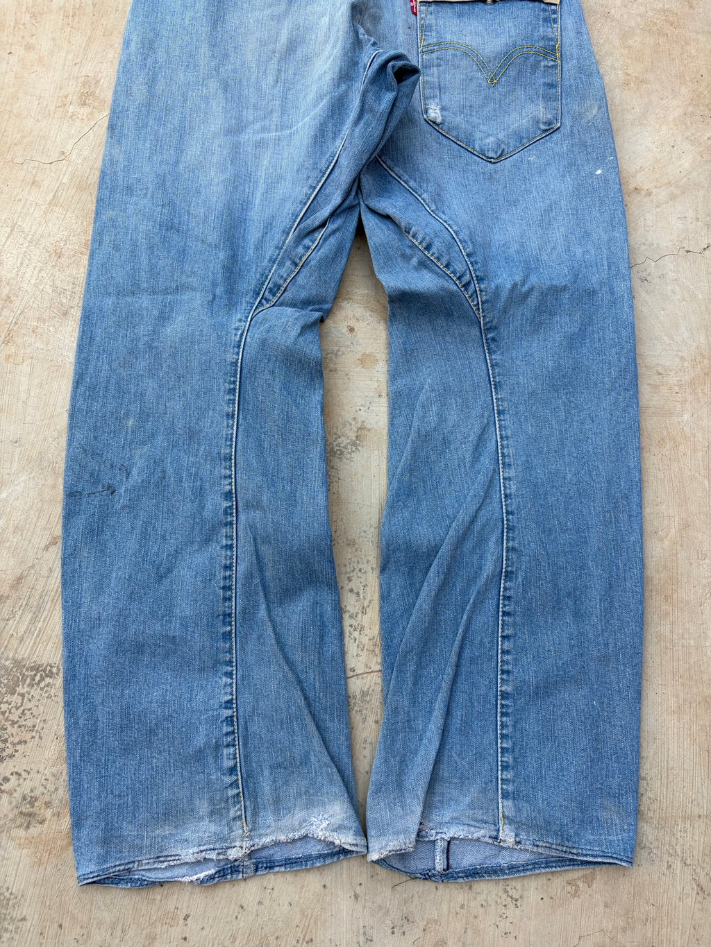 Vintage Levi's Buckle Back Jeans Distressed Light Wash Rare 32×32