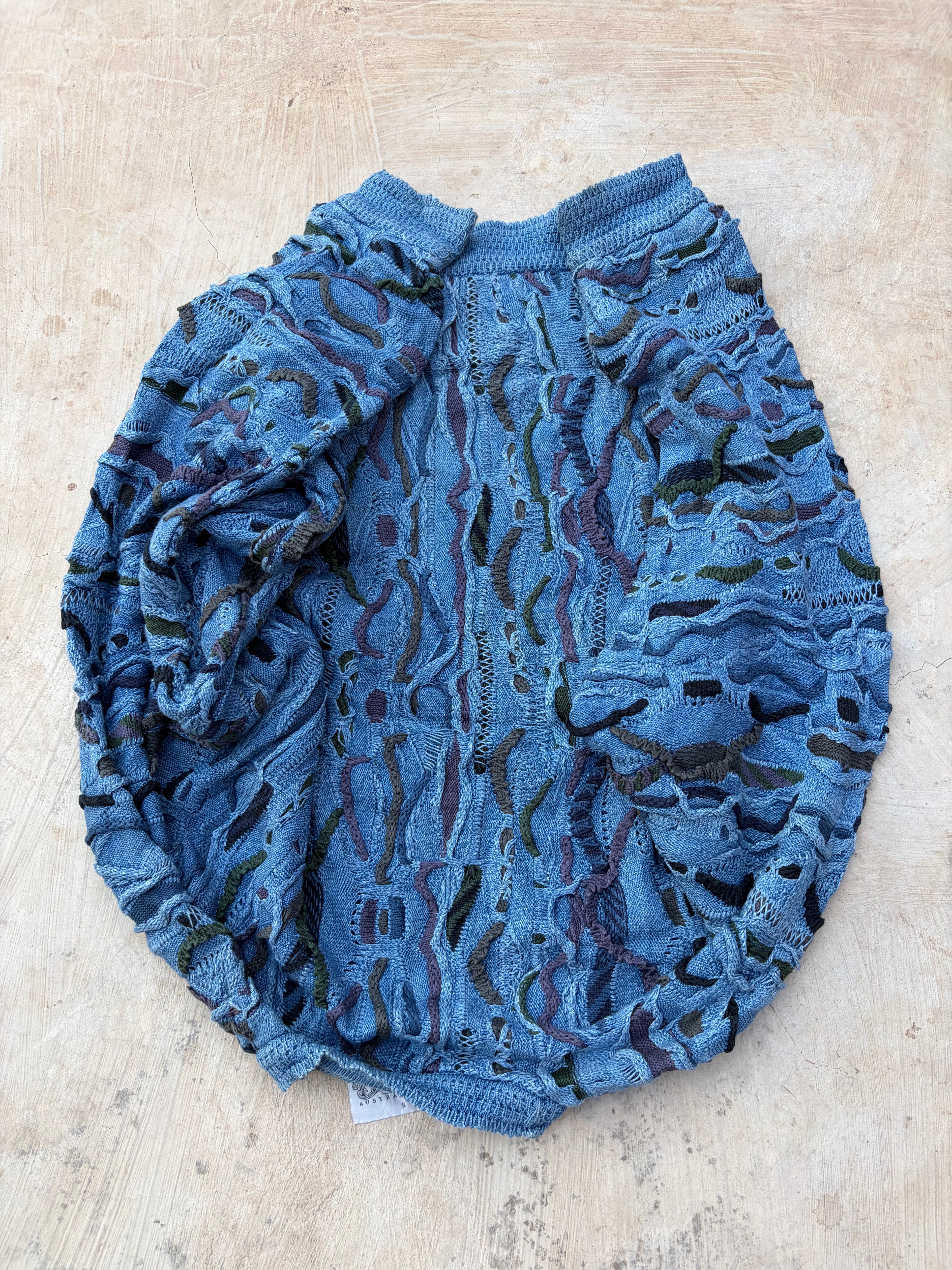 Vintage COOGI Blues 3D Textured Knit Sweater L
