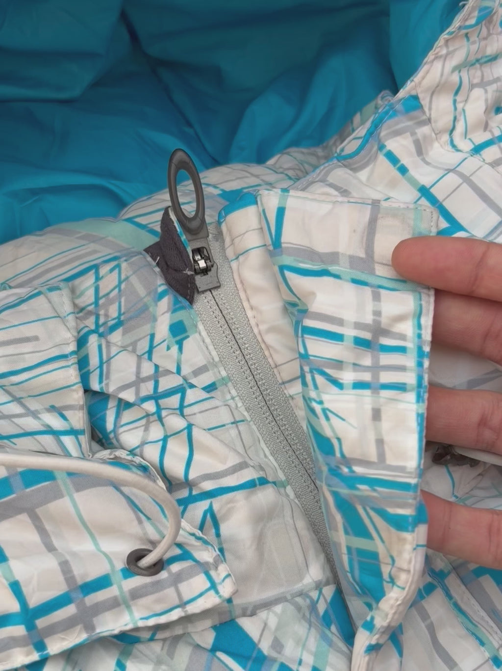 00s Oakley Down Blue Geometric Pattern Magnetic Closure Tech Jacket S/M